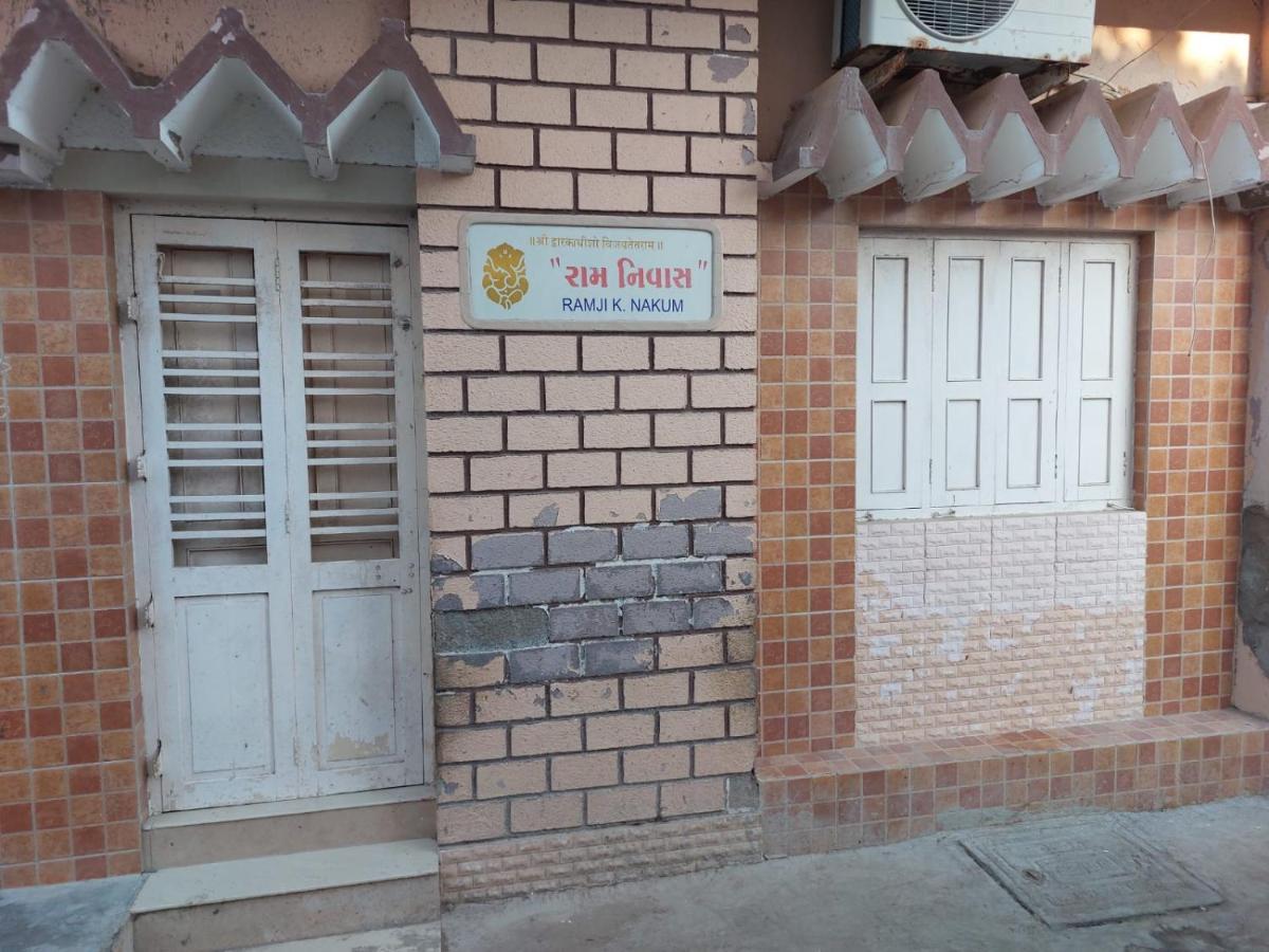 Ram Nivas Home Stay Dwarka Buitenkant foto