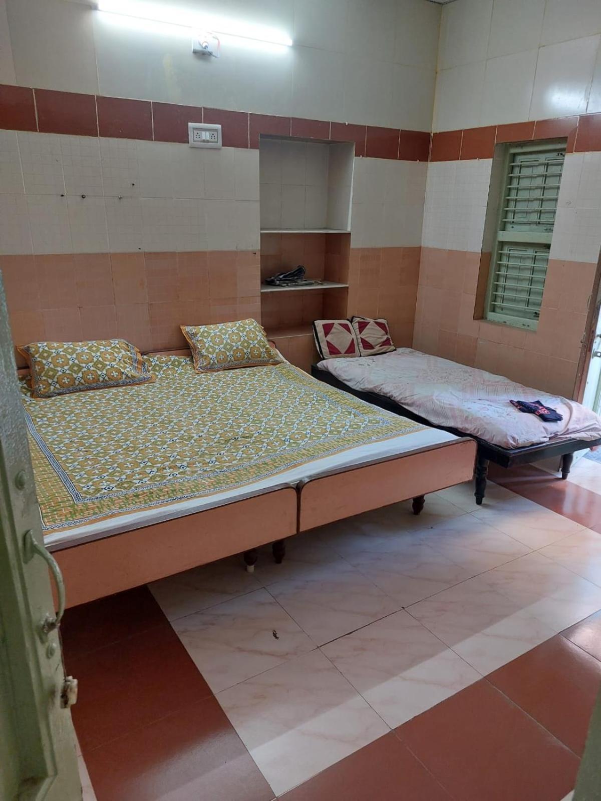 Ram Nivas Home Stay Dwarka Buitenkant foto
