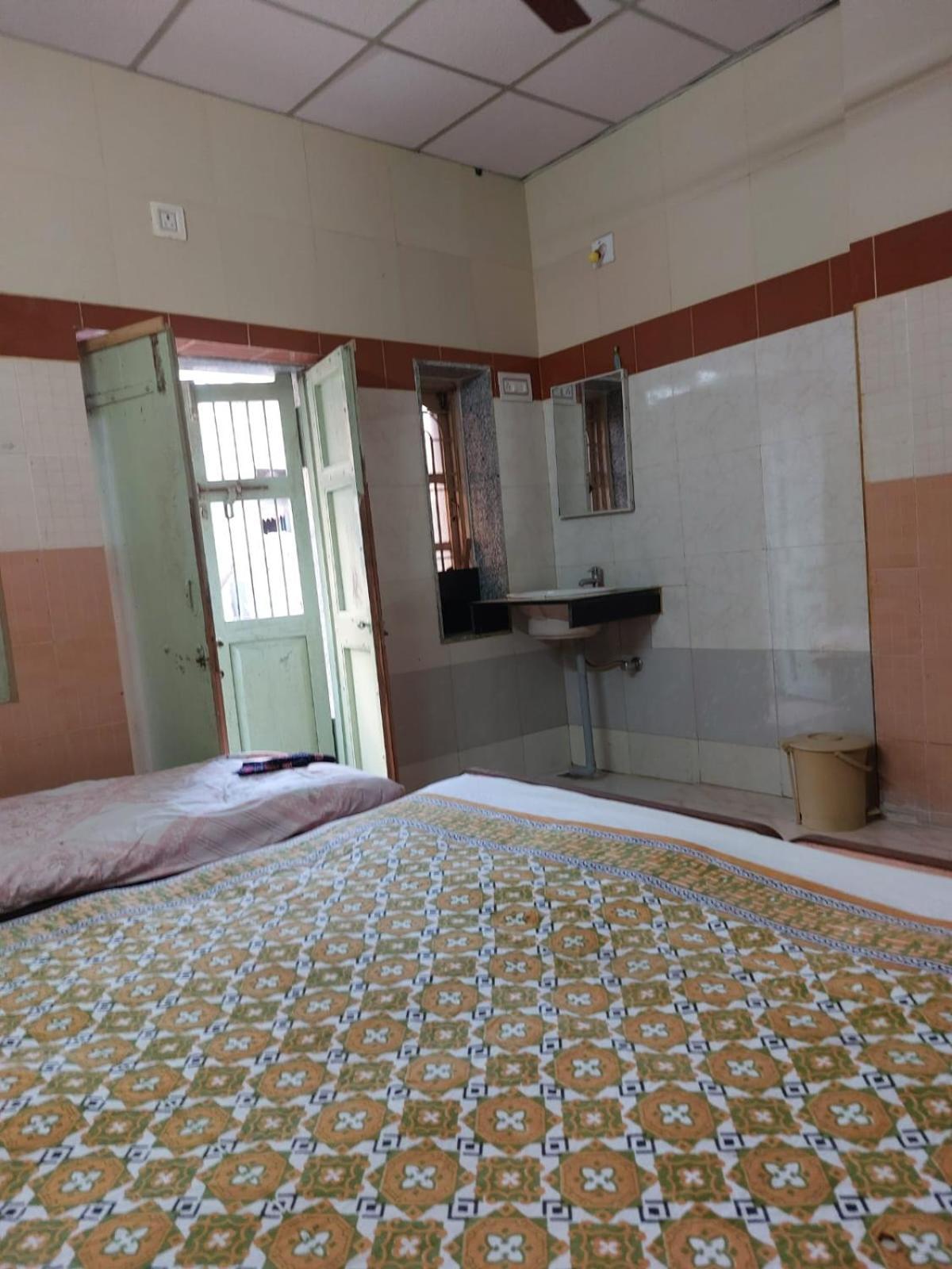 Ram Nivas Home Stay Dwarka Buitenkant foto